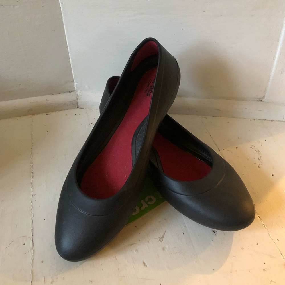 Brand new Croc’s Lina ballet flat Sz 8